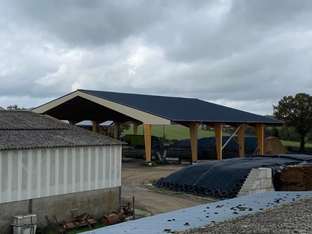 Faucheux Charpente CONSTRUCTION BATIMENT AGRICOLE RENNES Bradage Couverture 1