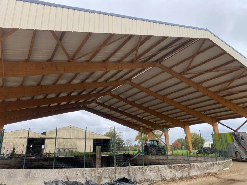 Faucheux Charpente CONSTRUCTION BATIMENT AGRICOLE RENNES Bradage Couverture 2